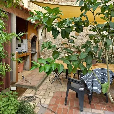 Maison Dans Village Catalan *